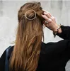新しいヘアピンの三角形の月の髪のピンジュエリーの唇のラウンドヘアクリップのための女性のバレットヘッドアクセサリーBijoux de Teteheadwear