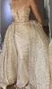 Glänzende goldene Abiye-Meerjungfrau-lange Abendkleider mit abnehmbarer Schleppe, Blumen-Spitze-Abendkleider, Pailletten-Sexy-Kleid, formell, rückenfrei, 2-teilig