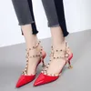 2018 fetiche vermelho fundos de salto alto mulheres sapatos sapatos de casamento rebite mary jane bombas escarpins femme senhoras lolita gladiador sandálias mulheres