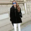 Cappotto di pelliccia Donne in bianco e nero Plus size manica lunga con cappuccio giacca di pelliccia con cappuccio 2018 inverno nuovo ufficio coreano chic vestiti spessi ld650