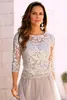 Custom Lace Short Mother of the Bride Dresses 2021 med 3/4 Långärmade Tulle knä längd bröllop gästklänningar