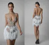 2019 Berta Abendkleider Spaghetti Illusion Luxus Feder Perlen Sexy rückenfreies kurzes Ballkleid Cocktailkleider Strass Besonderes Kleid