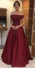 Elegantes weinrotes, schulterfreies Abendkleid, lang, günstig, mit kurzen Ärmeln, Applikation, Spitze, Pailletten, Satin, A-Linie, Abschlussball-Festzug-Kleid