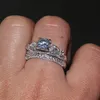 2018 nya ankomst lyx smycken 925 sterling silver rund form vit topaz cz diamant birthstone kvinnor bröllop brudpar ringar set gåva