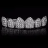 Luxe ontwerp diamanten tanden grillz gold vampire fangs cz grillz voor mannen dames bovenste bodem grillz met vormbar4476428