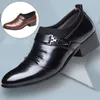 Italienische Oxford-Schuhe für Herren, luxuriöse Herren-Lacklederschuhe in Schwarz, Markenschuhe für Herren mit spitzer Zehenpartie, klassische Derbys für Herren von 2018