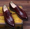 الأحذية الجلدية البريطانية وأشار ، خط الاتجاه الرجال مع زيادة رجال الأعمال عارضة أحذية ، أحذية الزفاف مصفف الشعر ، والأحذية أوقات الفراغ 37-44e