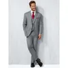 Economico - Smoking da sposo grigio chiaro con due bottoni con spacco laterale slim fit blazer da sposo uomo abiti da ballo formali nuovissimo (giacca + pantaloni + cravatta + gilet) 866