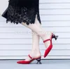 Talons uniques entiers femmes mules rouges noir étranges sandales à talons