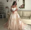 3D Appliqued Beach Suknie ślubne z ramienia Linia Lace Up Powrót Czeski Suknie Ślubne Sweep Pociąg Tulle Vestido de Novia