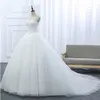 2018 vestido de vestilos de bola simples 2018 vestidos de noiva de coração superior vestidos de casamento de renda de novo túmulo de trem de linha de noiva de mariage vestido1914605