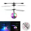 Nowo czujnik samolot dziecięcy LED Flying Toy Ball Nowator zabawki RC Inteligentne dron Helikopter Ball LED LED Oświetlenie dla dzieci G8245742