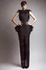 Vintage formell Krikor Jabotian Black Aftonklänningar med fjäder Satin Slida Baklösa Front Split Party Gown Cap Sleeves Prom Dress