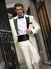 Ochtendstijl Lvory Tailcoat Peaked Revers One Button Mannen Bruiloft Tuxedos Heren Diner Prom Pas Personaliseer (Jas + Broek + Bogen Tie + Gordel) 62