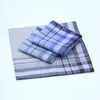 Hot Sale 10PCS listradas manta Homem S partido lenços quadrados 38 * 38cm Moda de algodão lenços de tecido de lenço masculino quadrado do bolso