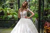 Full Lace Trouwjurken Land Bescheiden met lange mouwen Jewel Sheer Hals Illusion Bodice Bruidsjurk Sweep Train