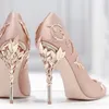 Hot Sale Silk Party Bröllop Skor För Brud Mode 9,5 cm Kvinnor Pumpar Lyxig designer Heels Poined Toe Bridal Shoes