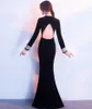 プラスサイズのウエディングドレスエレガントな黒いロングテール冬のイブニングドレスTシャツファッションバックベルベチーンの長袖ホロ