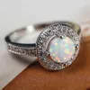 Hele SaleBeautiful Leuke Simple Round Jewelry White Fire Opal Zirkoon Champagne Gold Color Ring voor vrouwen Groothandel