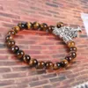 Oeil de tigre naturel pierre précieuse porte-bonheur arbre de vie Bracelets 2018 chapelet Reiki énergie de guérison Mala Yoga perles hommes bijoux