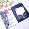 O estilo novo 3 dobra os convites azuis da marinha da marinha de casamento com fitas de Borgonha para o casamento da graduação do aniversário do noivado do chá de panela convida