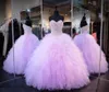 2018 새로운 라벤더 Quinceanera 드레스 볼 가운 코르 셋 크리스털 진주 주름 장식 Tulle 레이스 위로 여자를위한 미식가 드레스 Q43