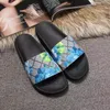 Роскошная слайд летняя мода Широкая плавная скользкая с толстыми сандалиями мужчина для женщин-сандалий дизайнерские обувь шлепанцы шлепанцы 36-45