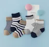 Höst Vinter Baby Stripe Bomull Socks Andningsbar Spädbarn Toddler Hem Wear Floor Socks Söt Boy Girl Sock Shoes