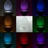 Motion Sensor Toalett Sitt Nyhet LED Lampa 8 Färger Auto Ändra Infraröd Induktion Ljusskål för badrumsbelysning