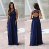 2018 Empire Country Navy Blue Lace Top Bridesmaid Dresses Jewel Neck Backless Chiffong Illusion Golvlängd Lång Junior Bröllop Guest