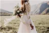 2022 Robes de mariée country bohème manches longues Boho Bridal Bounds Train Train en mousseline