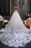 Stropplösa A-line bröllopsklänningar med fjärils prydda brudklänningar 2019 kapell tåg anpassad lång prinsessa vestidos de mariage cu2567