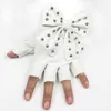 Женская мода половина палец панк заклепки танцевальные перчатки женщины Спорт фитнес искусственная кожа лук варежки Luva Тактические перчатки без пальцев