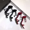 到着 2022 サンダルパテントレザースリルヒールの女性のユニークなデザイナーポインテッドトゥドレス結婚式の靴セクシーな靴手紙ヒール Sandalbox