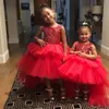 Vestido de fiesta con lentejuelas rojas Vestidos de niña de las flores para la boda Vestidos de desfile para niños pequeños sin espalda alto bajo Tul con gradas Navidad Niños Vestido de fiesta