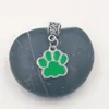 Kolye Kolye 100 adet / grup Damla Emaye Köpek Kedi Paw Baskılar Charms Kolye Necklacebracelets Takı Aksesuarları Moda Hediye Yapımı A70