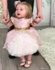 弓結婚式の花の女の子のドレス幼児の赤ちゃんの最初のコミュニケーションウェアゴールドスパンコール階層ティー長パーティーボールガウン245E