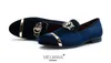 Neue Top Fashion Gold und Metall Kappe Männer Samt Italienische Schuhe für Männer Schuhe Loafer Handgemachte Männer Kleid Oxford schuhe 38-46 BM159
