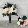ネイビーブルーブライダルブーケブラッシュローズ牡丹の花嫁介添人の結婚花のマリーージアクセサリーパーティーデコレーションデノヴィア