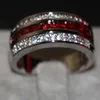 Bijoux de mode pour hommes 10KT Or blanc Rempli de princesse Coupe Grenat rouge CZ Diamant Pierres précieuses Hommes Bague de fiançailles de mariage pour cadeau d'amoureux