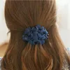 barrettes de fleurs en plastique