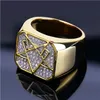 Nuovi anelli Hip Hop in ottone placcato color oro Iced Out Cz Strone Geometric Shape Square Anello da uomo Jewerly