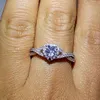Märke Desgin Cross Wedding Heart Ring for Women Sparkling smycken Real 100% 925 Sterling Silver Pave Pear Cut Topaz CZ DI264A