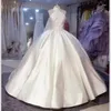 Enkel skönhet satin bröllopsklänningar halter vit elfenben ärmlös en linje brudklänningar sexig backless bröllop vestido de noiva billig klänning