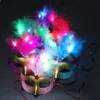 LED Light Light Feather Party Maska Handmade Venetian Masquerade Dance Party Maski Nowość Czarujące Maski Boże Narodzenie Halloween Pióro Maska