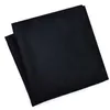Haute couture poche carré grille mouchoir hommes accessoires Polyester Hanky couleur unie serviette mouchoir noir blanc 22 cm * 22 cm