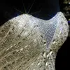 Luxury 2018 Bling Wedding Abito da sposa Minoro Shince Shiny Diamanti pesanti corpi in pizzo Big Cathedral Train Abito da sposa di alta qualità Dubai