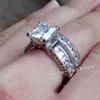 チョーコン女性ファッションジュエリープリンセスカット2ctダイヤモンドホワイトゴールド充填婚約の結婚式のバンドリングセット