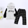 New chegada do bebê Roupa Boy Set algodão roupa do bebê Hoodie com capuz Tops + Pants Two Piece ternos Outono-Inverno manga comprida Outfits Set