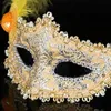 Mit Strass Frauen Half Face Maks Prinzessin Feder Fales Maske Für Halloween Party Maskerade Dekor Liefert 2 6hx BB